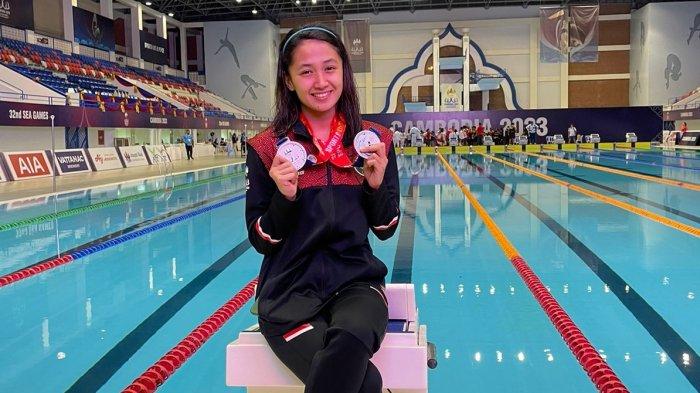 Sosok Oza Peby Mulyani , Atlet Cantik Peraih Dua Mendali Perak Finiswimming Surface SEA Games 2023